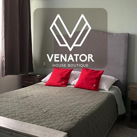 6 Venator House Boutique Aparthotel Leon Exterior photo
